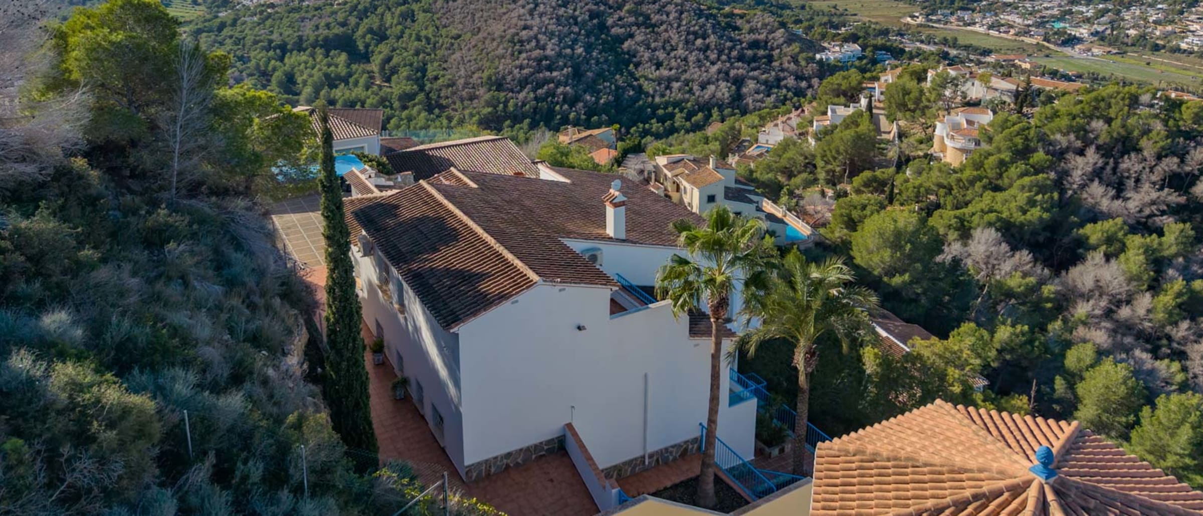 9001MOR Villa with pool and sea views for sale in Moraira. - Image 1