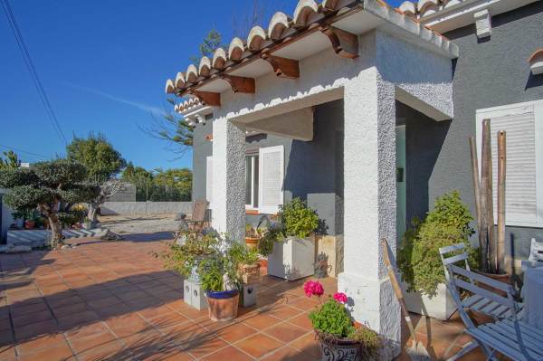 C3XY8141VER villa for sale in El Vergel - Image 1