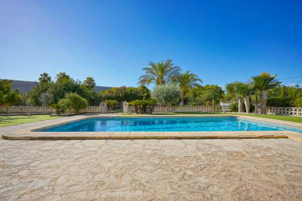 4432JAV Villa on large plot for sale in Jávea - Image 4