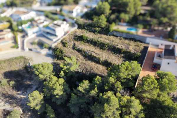 8304MOR Urban plot with open mountain views and partial glimpses of the sea, for sale in Moraira. - Image 6