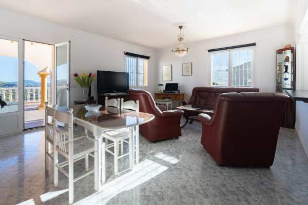 C4XY4596CAL Villa with guest house and panoramic sea views for sale in Oltamar, Calpe - Image 2