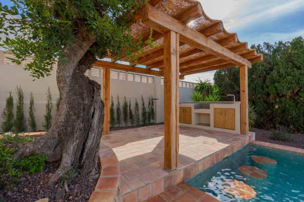 4617BEN Renovated Mediterranean villa with sea views for sale in La Fustera, Benissa - Image 6