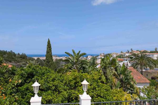 C4XY8333DEN Villa with swimming pool and panoramic sea view for sale in Denia. - Image 4