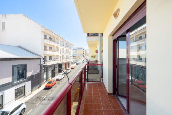4662BEN Spacious 3-bedroom apartment for sale in the center of Benissa - Image 4