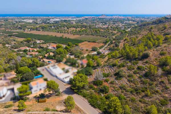 8347DEN urban plot with sea views for sale in Denia. - Image 1