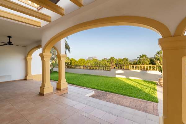 C3XY8350BEN Spacious villa for sale in Beniarbeig - Image 5