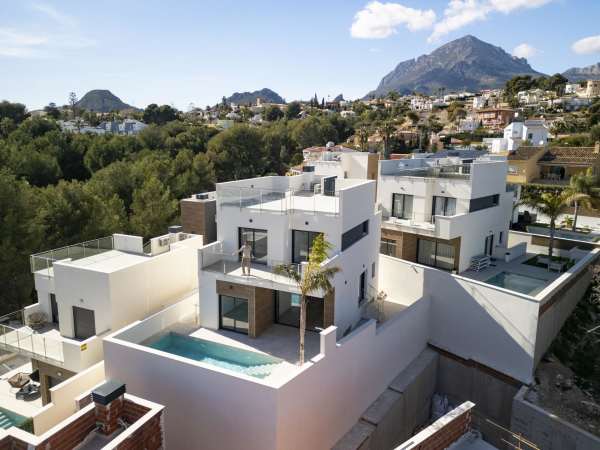 Villa - Image 3