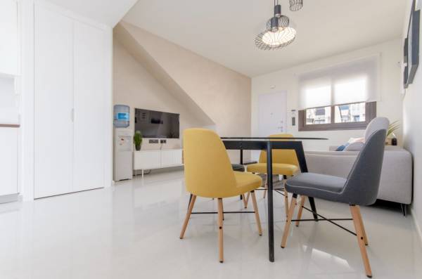 House - Image 5