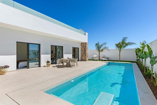 Villa - Image 2