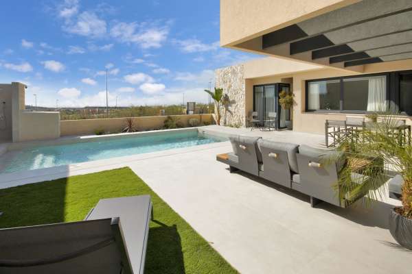 Villa - Image 4