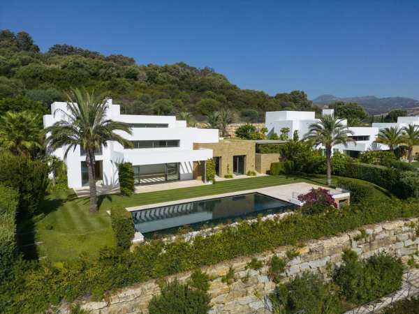 Villa - Image 4