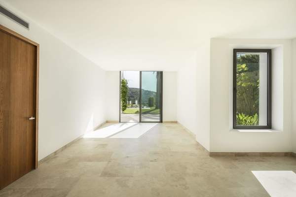 Villa - Image 6