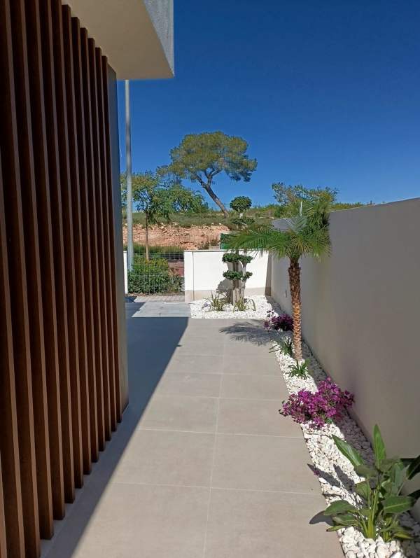 Villa - Image 4