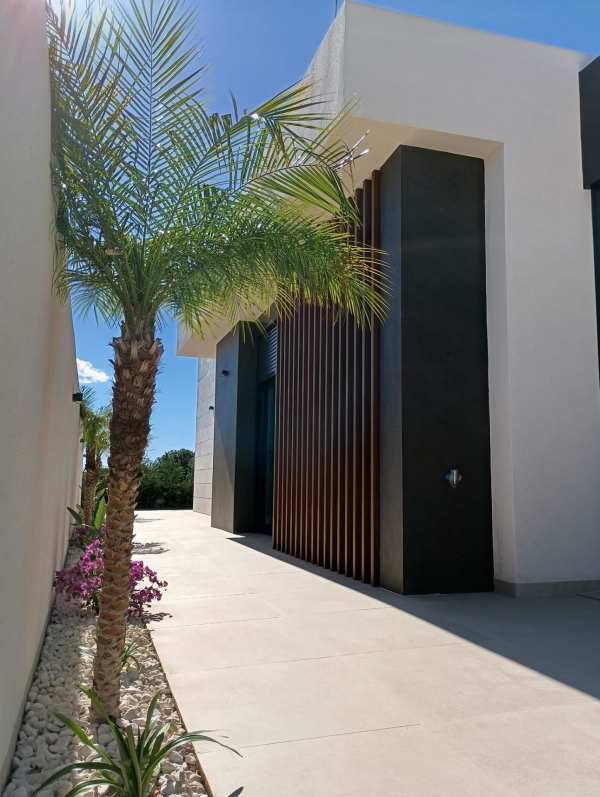 Villa - Image 5
