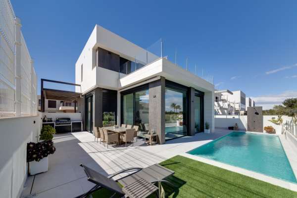 Villa - Image 1