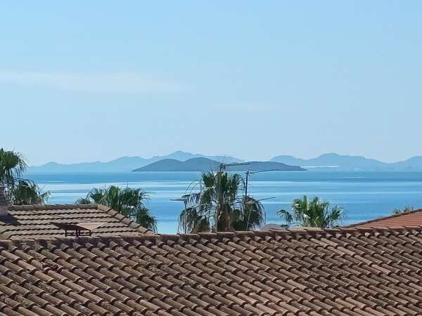 Villa - Image 2