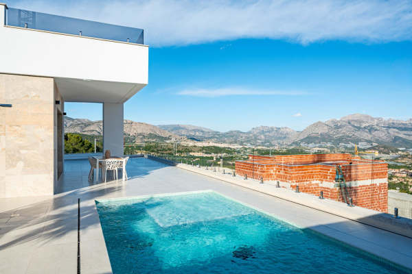 Villa - Image 4