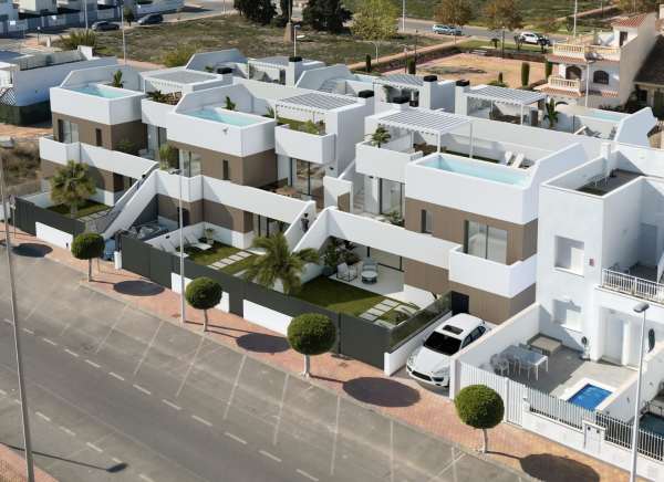 House - Image 2