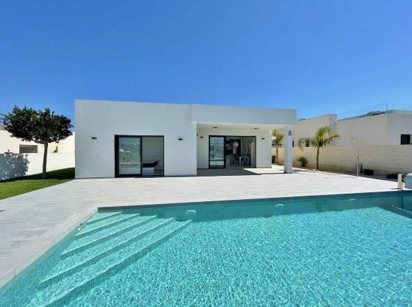 Villa - Image 3
