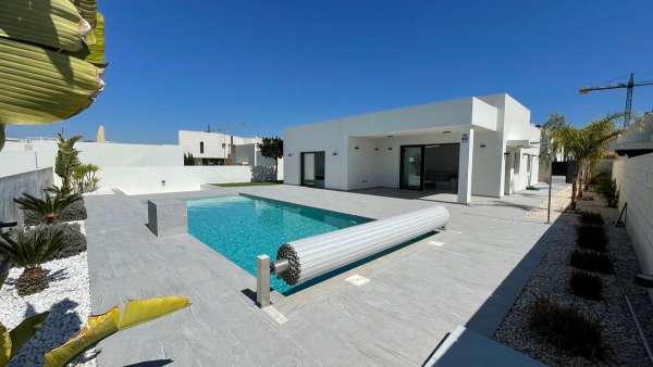 Villa - Image 4