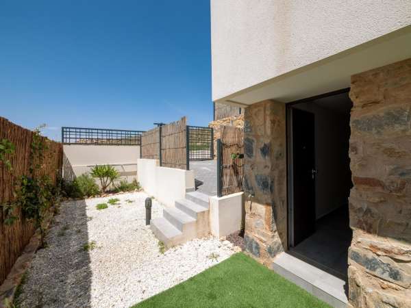 Villa - Image 4