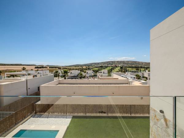 Villa - Image 2