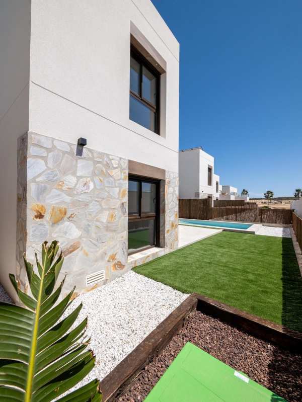 Villa - Image 5