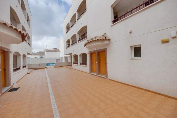 Apartment - Image 5