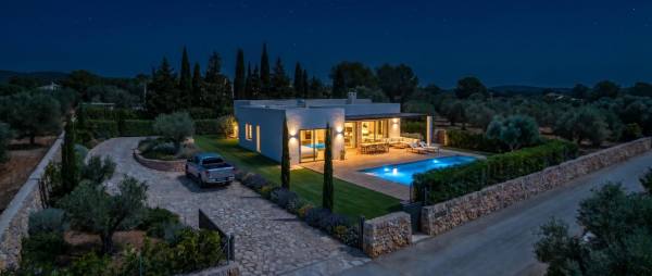 Villa - Image 5