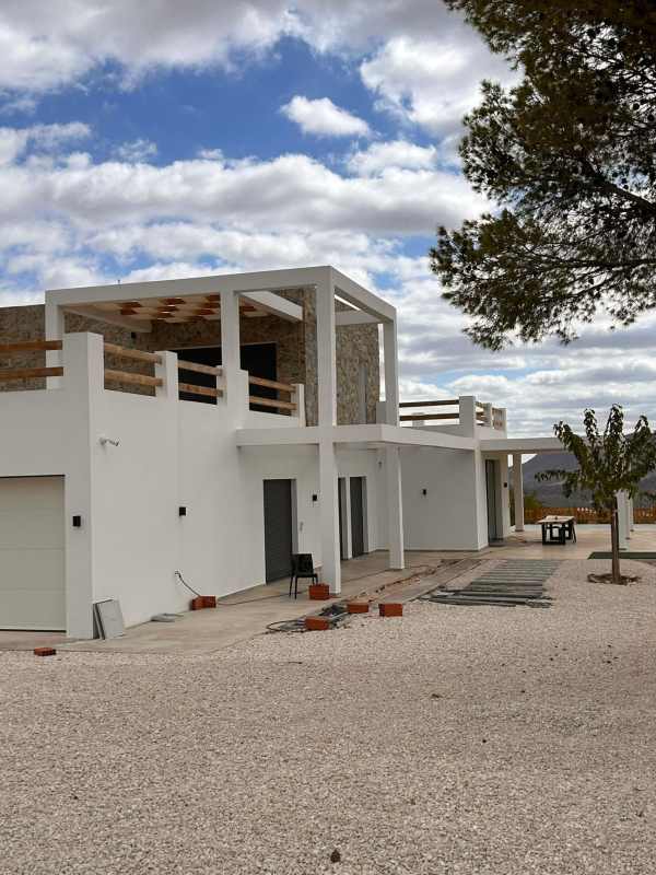 Villa - Image 3