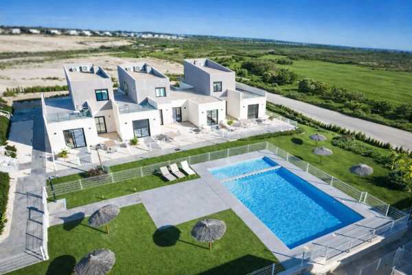 House - Image 2