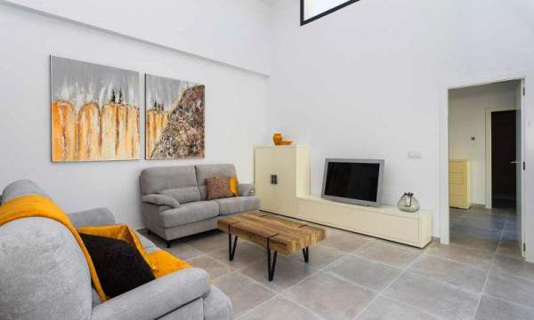 House - Image 3
