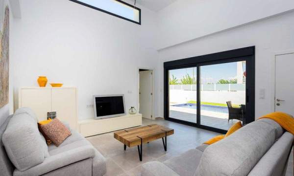 House - Image 4
