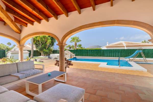 Villa - Image 3