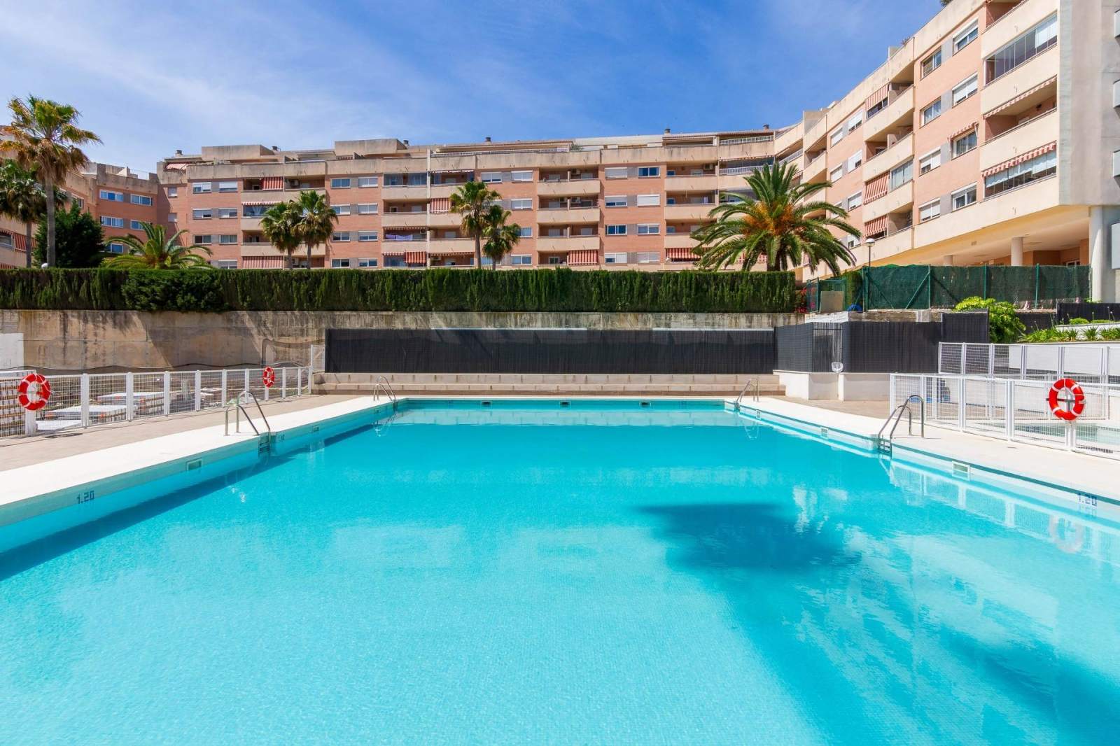 Ny leilighet med terrasse på 85 m² – 3 soverom og fellesbasseng, bilde 1