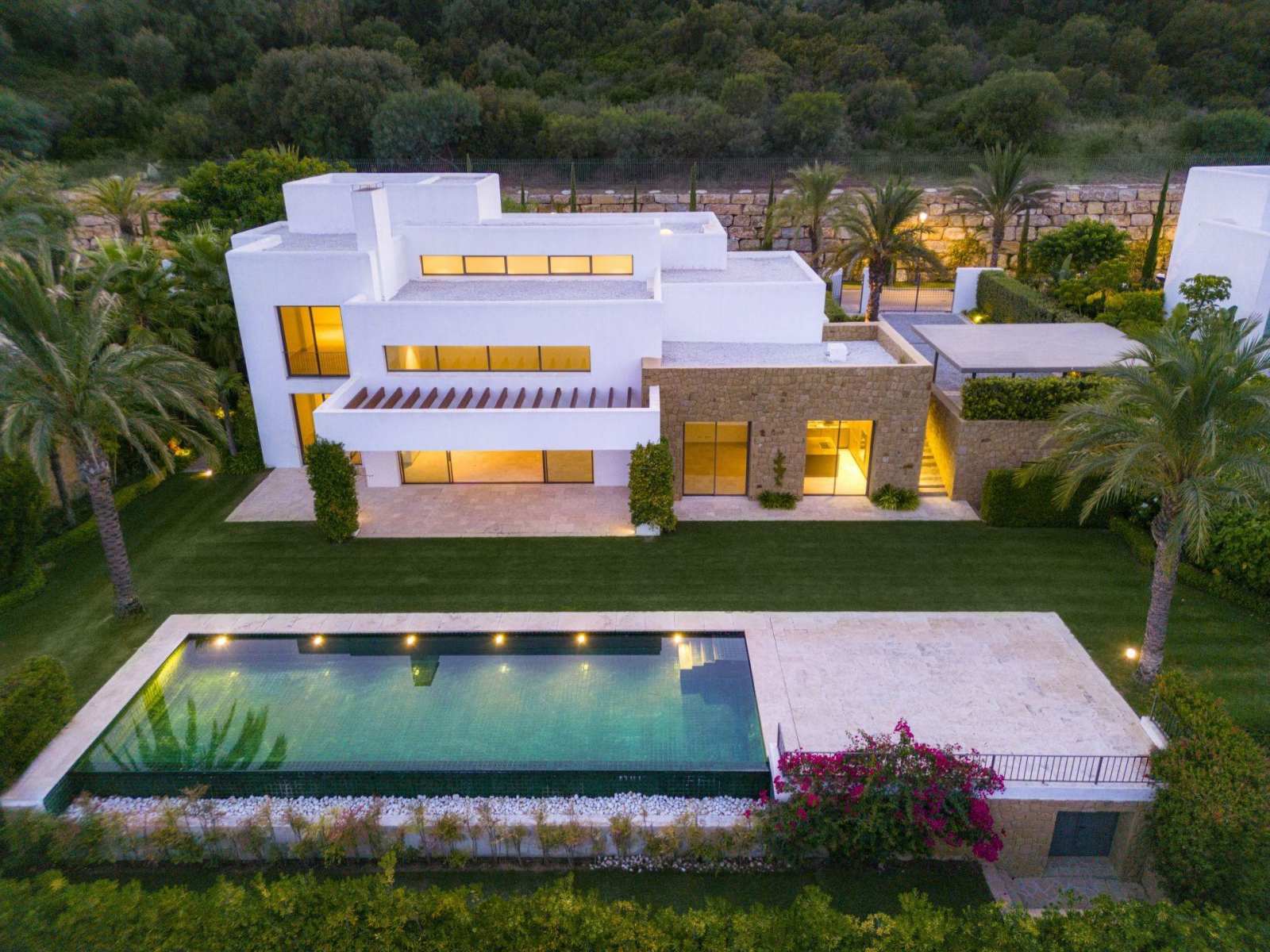 Eksklusiv villa i Ibiza-stil – Privat basseng og 5 soverom, bilde 1