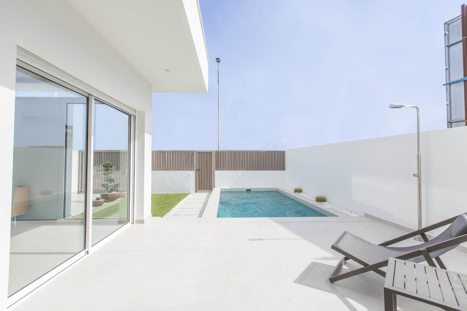 Ny villa med privat basseng – 3 soverom og takterrasse, bilde 1