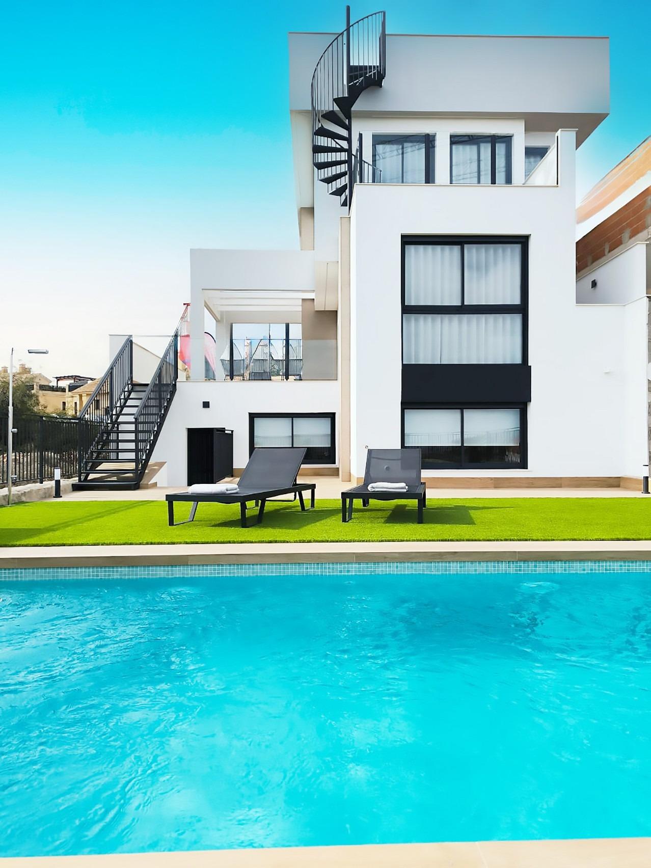 Kjempeflott ny villa – Privat basseng og takterrasse, bilde 1