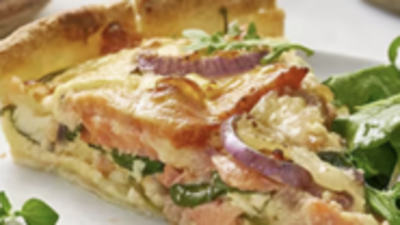 Quiche med røkt ørret og snøfrisk