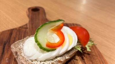 Rundstykke med egg