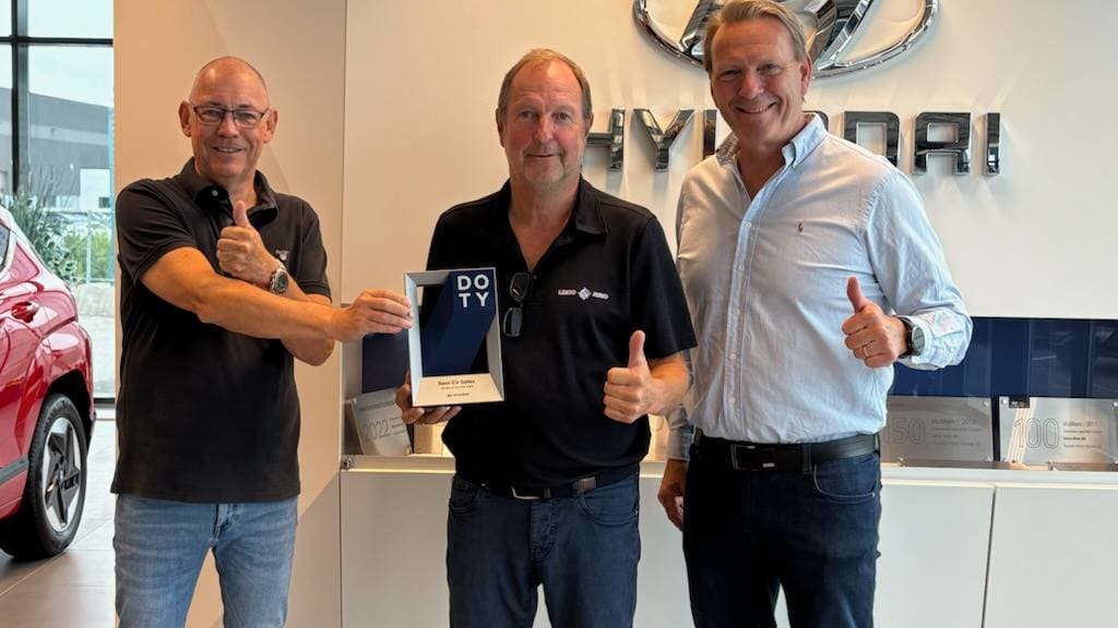 Hovedbilde Lieco Auto mottar prestisjetung Hyundai Dealer of the Year-pris