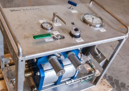 Illustration Photo Autoclave Pressure Pump 917 Bar in Frame