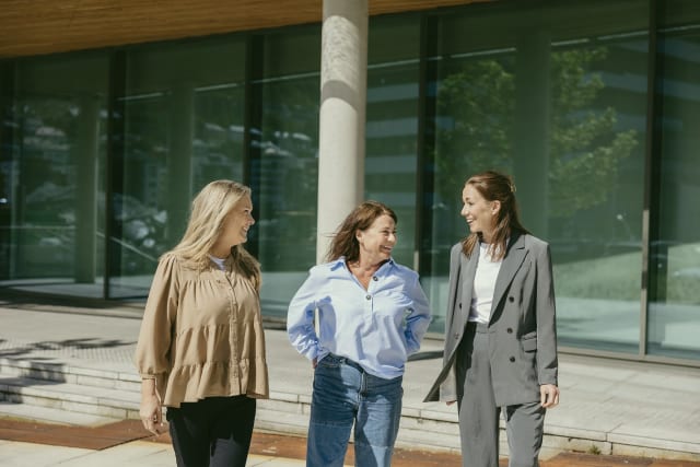 Illustrasjon Team i utviklingssamtale