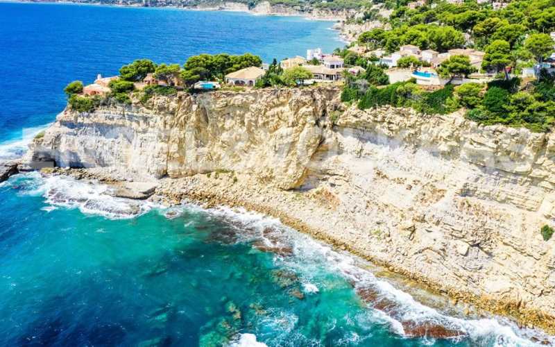 Klippekysten ved Cap Blanc sør for Moraira