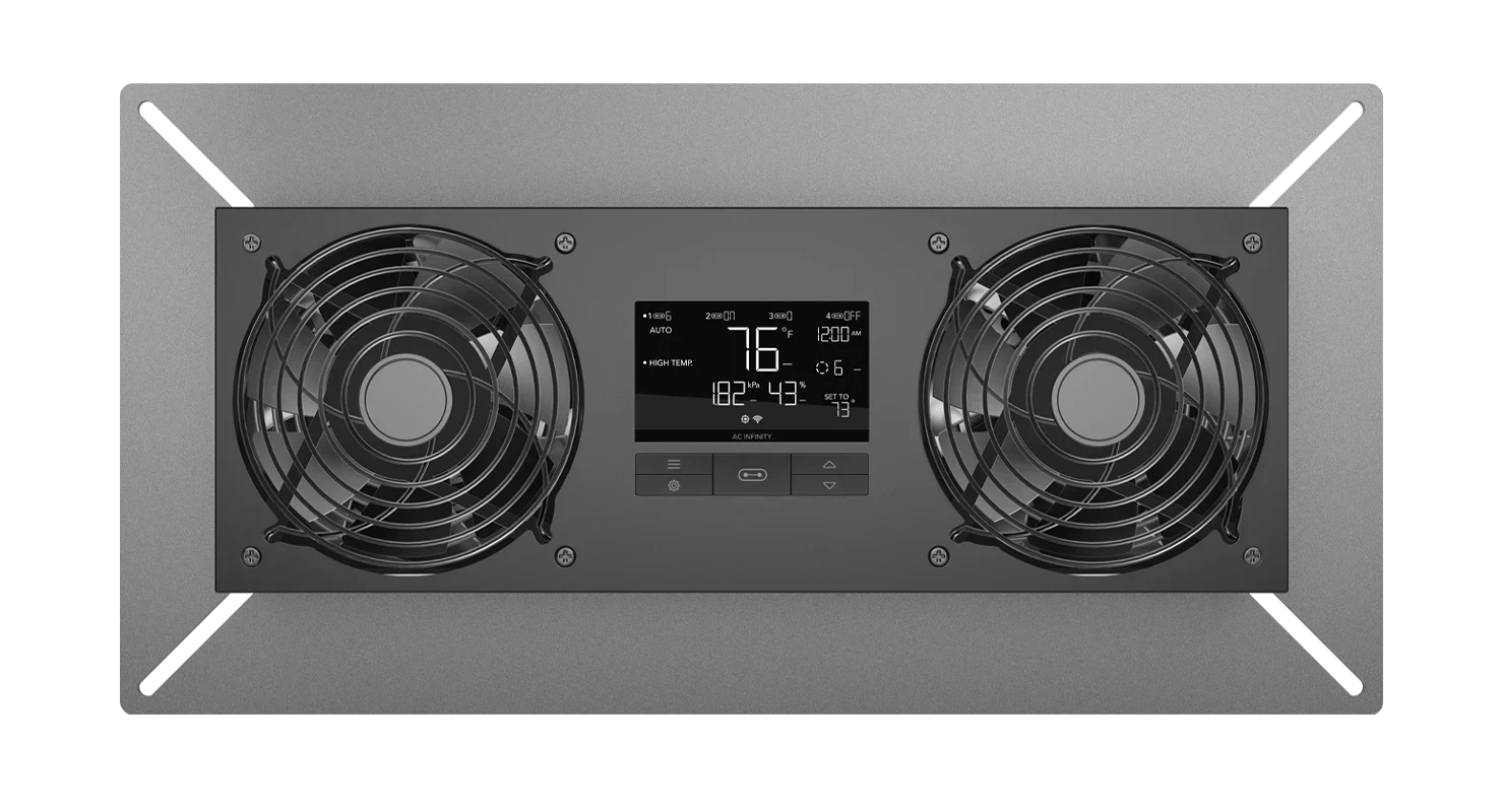 Close-up of the Airtitan T7 dual-fan unit featuring a built-in digital controller showing temperature and humidity data.