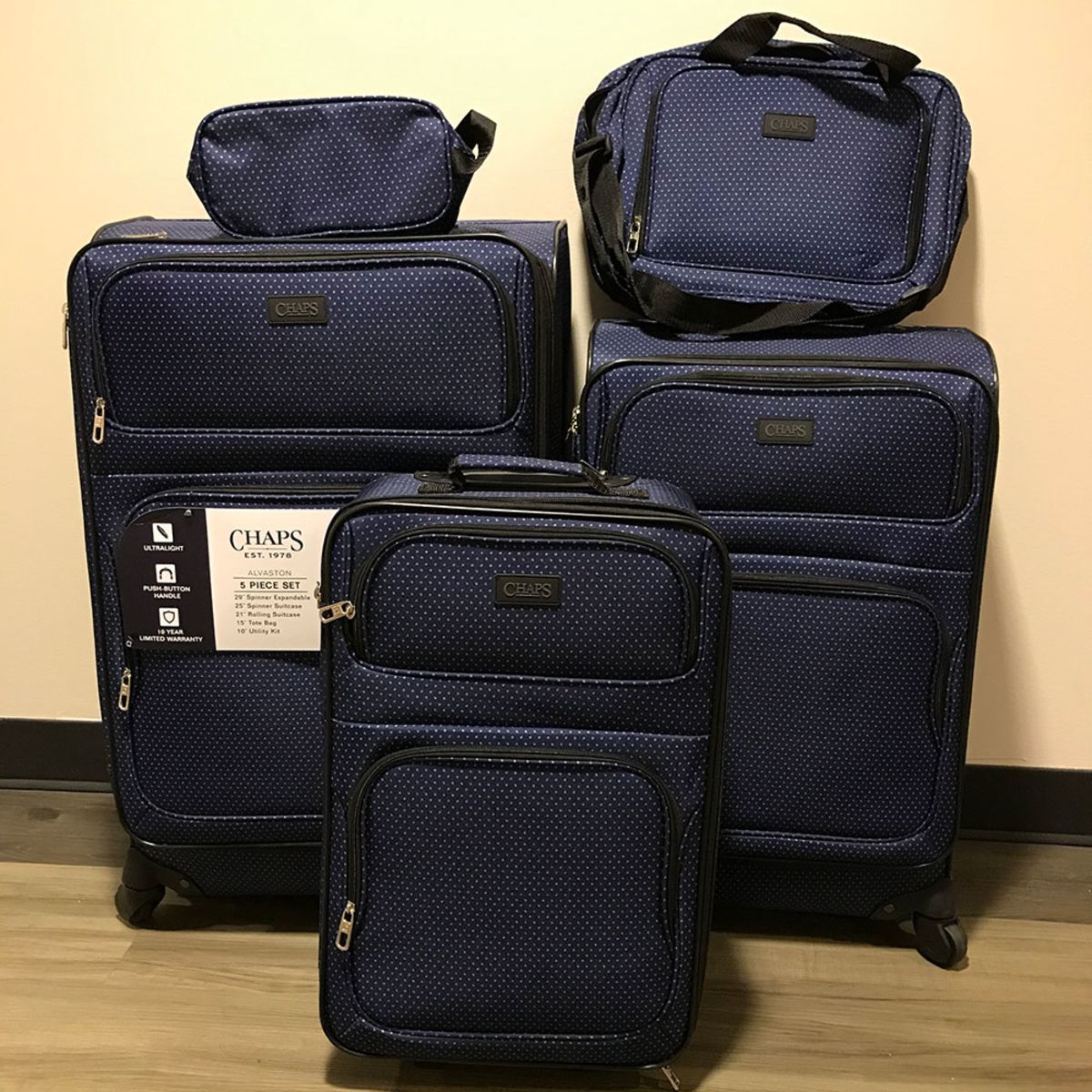 Opposite chaps luggage set 