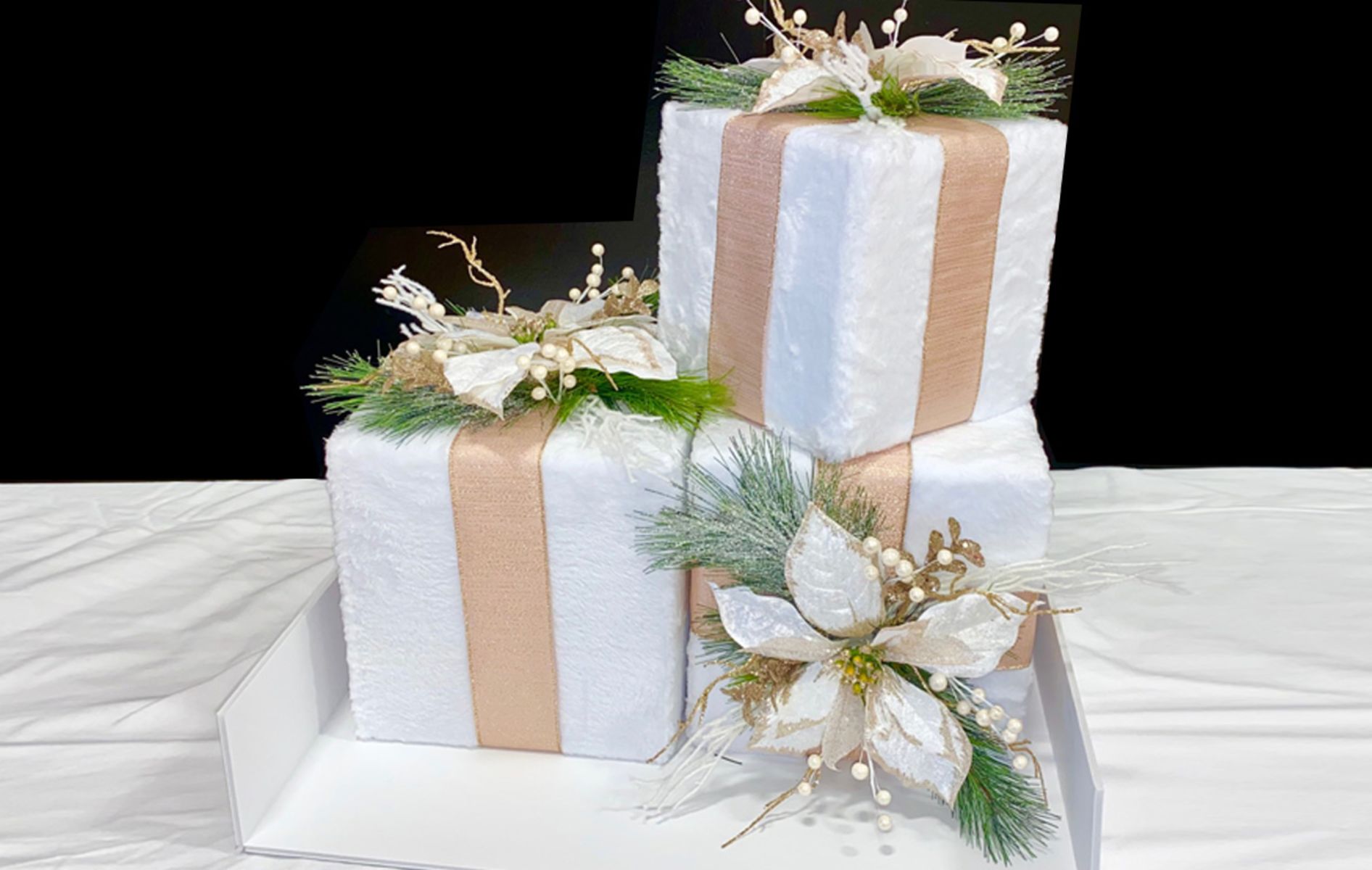 Auction Page Faux Fur Gift Boxes Decor
