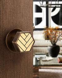 Thom FIlicia For Accurate Aurora Hex Knob TB US3 Etched Inlay Beauty Shot