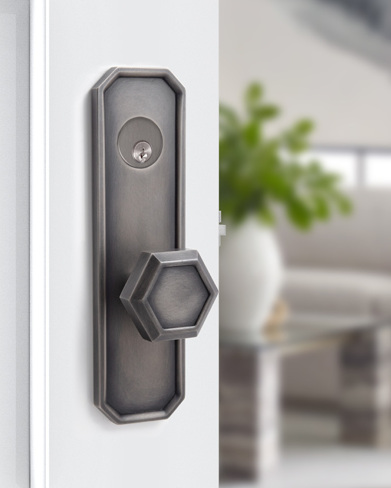 Thom FIlicia For Accurate Henderson Hex Knob TN Beauty Shot