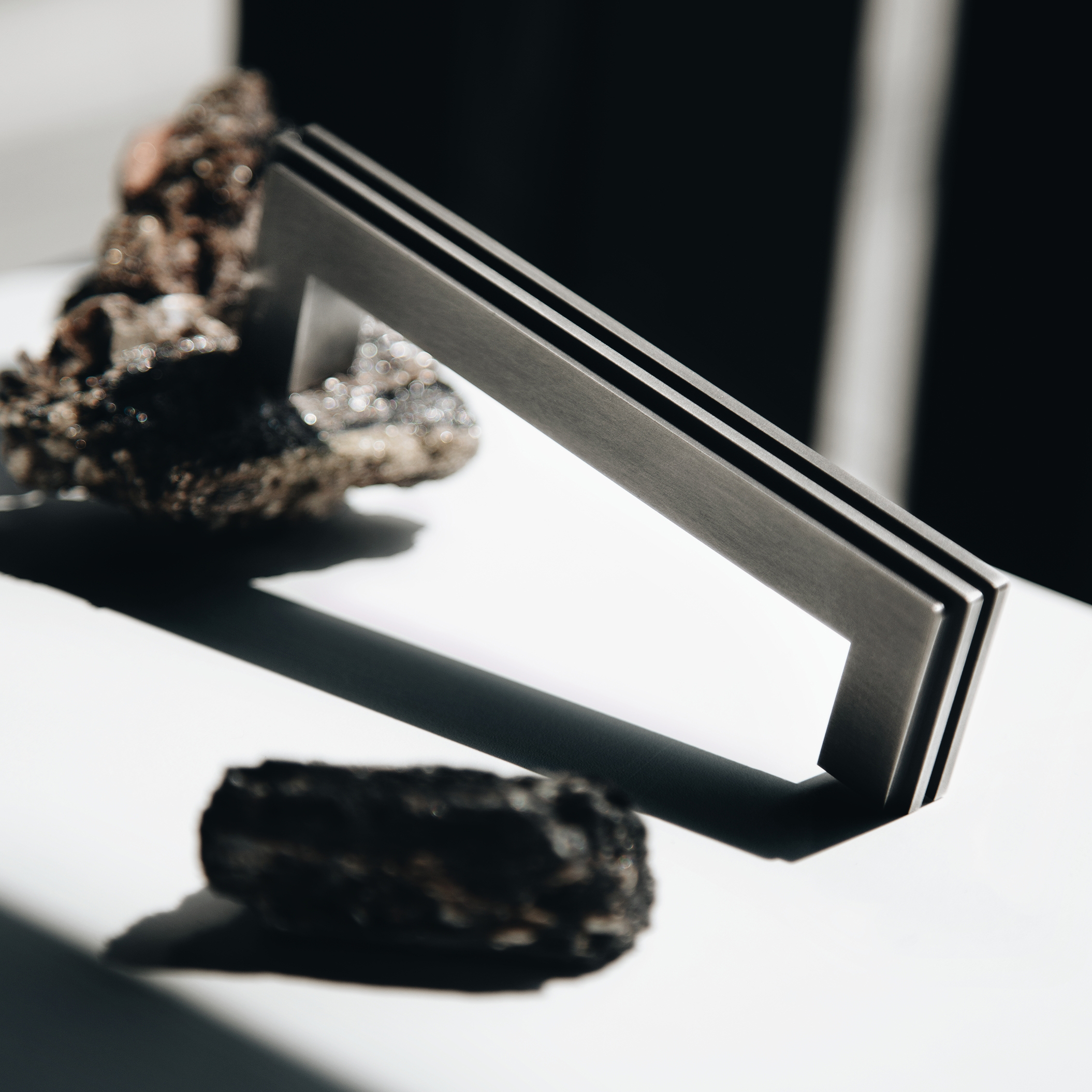 Thom Filicia for Accurate Cabinet Pull Carrera stylized shot in US15A